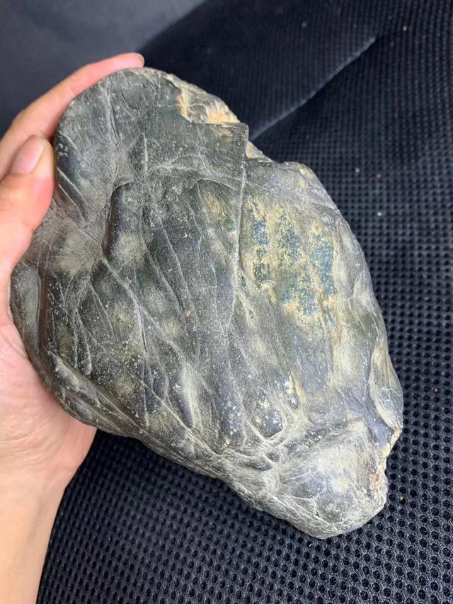 老象皮原石出什么翡翠,莫西沙小象皮翡翠原石-第2张图片-翡翠网 老象皮原石出什么翡翠,莫西沙小象皮翡翠原石-第2张图片-翡翠网