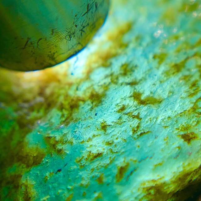 老象皮原石出什么翡翠,莫西沙小象皮翡翠原石-第6张图片-翡翠网 老象皮原石出什么翡翠,莫西沙小象皮翡翠原石-第6张图片-翡翠网