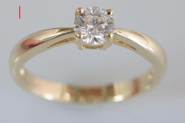 4克拉钻石值多少钱,一克拉的钻戒值多少钱-第5张图片-翡翠网 4克拉钻石值多少钱,一克拉的钻戒值多少钱-第5张图片-翡翠网