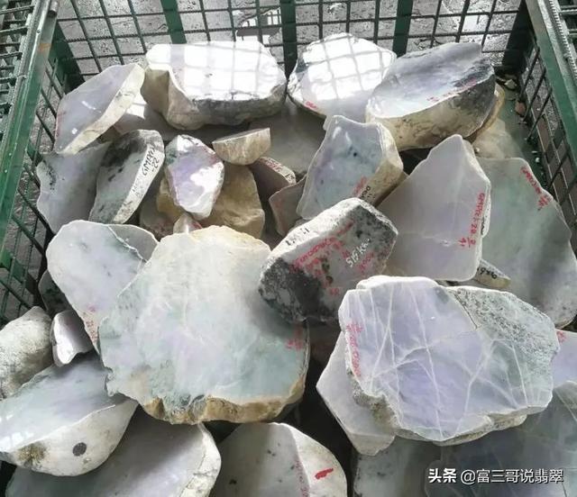 包含翡翠价格戒面的词条-第6张图片-翡翠网 包含翡翠价格戒面的词条-第6张图片-翡翠网