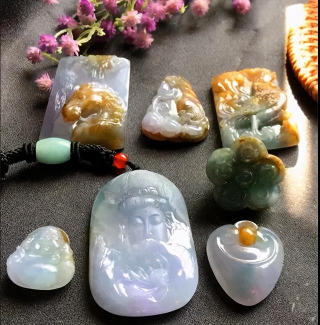 大马坎场口的翡翠价格,大马坎翡翠原石价格-第9张图片-翡翠网 大马坎场口的翡翠价格,大马坎翡翠原石价格-第9张图片-翡翠网