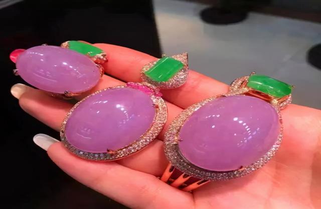 大马坎场口的翡翠价格,大马坎翡翠原石价格-第11张图片-翡翠网 大马坎场口的翡翠价格,大马坎翡翠原石价格-第11张图片-翡翠网