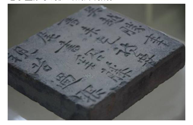 桐乡翡翠原石价格桐乡翡翠可靠吗-第16张图片-翡翠网 桐乡翡翠原石价格桐乡翡翠可靠吗-第16张图片-翡翠网