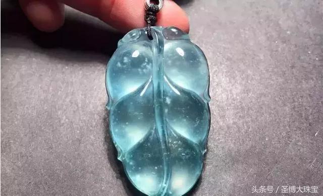 翡翠原石冻感,翡翠玉石毛料鉴别图-第5张图片-翡翠网 翡翠原石冻感,翡翠玉石毛料鉴别图-第5张图片-翡翠网