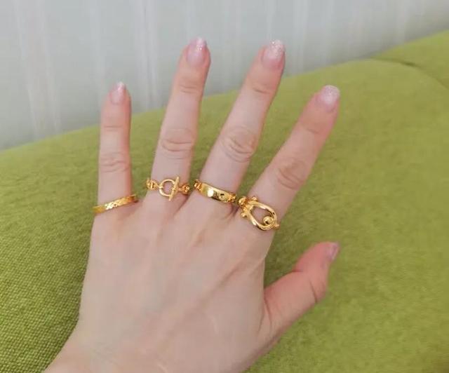 男士黄金戒指款式,适合年轻人的黄金戒指女款式-第10张图片-翡翠网