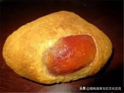 翡翠毛料原石,翡翠原石内有血-第10张图片-翡翠网 翡翠毛料原石,翡翠原石内有血-第10张图片-翡翠网