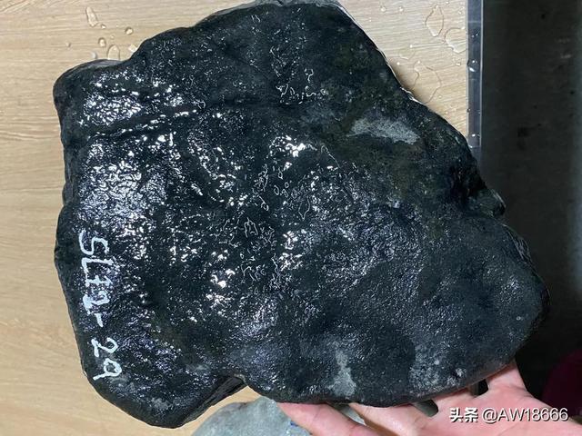 翡翠原石场口知识讲解翡翠原石知识-第4张图片-翡翠网 翡翠原石场口知识讲解翡翠原石知识-第4张图片-翡翠网