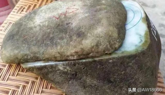 翡翠原石场口知识讲解翡翠原石知识-第17张图片-翡翠网 翡翠原石场口知识讲解翡翠原石知识-第17张图片-翡翠网