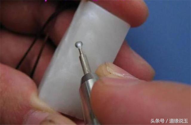 苏州翡翠加工价格的简单介绍-第2张图片-翡翠网 苏州翡翠加工价格的简单介绍-第2张图片-翡翠网