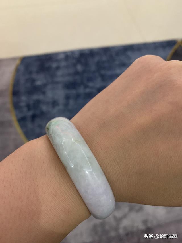 翡翠手镯回收价格,菜百翡翠手镯价格行情-第2张图片-翡翠网 翡翠手镯回收价格,菜百翡翠手镯价格行情-第2张图片-翡翠网