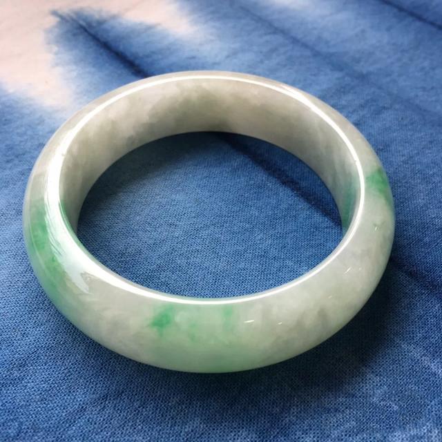 翡翠最近价格走势翡翠价格2017年行情-第2张图片-翡翠网 翡翠最近价格走势翡翠价格2017年行情-第2张图片-翡翠网