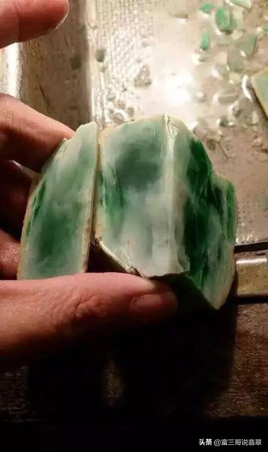 翡翠原石手工打磨翡翠可以自己打磨吗-第3张图片-翡翠网 翡翠原石手工打磨翡翠可以自己打磨吗-第3张图片-翡翠网