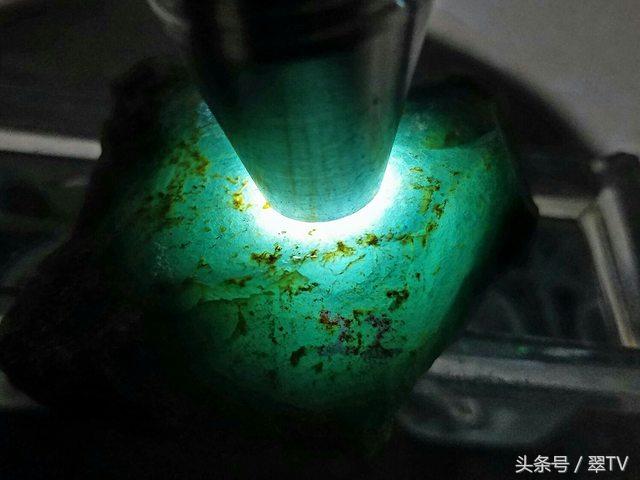 河北翡翠原石小,小的翡翠原石图片-第4张图片-翡翠网 河北翡翠原石小,小的翡翠原石图片-第4张图片-翡翠网