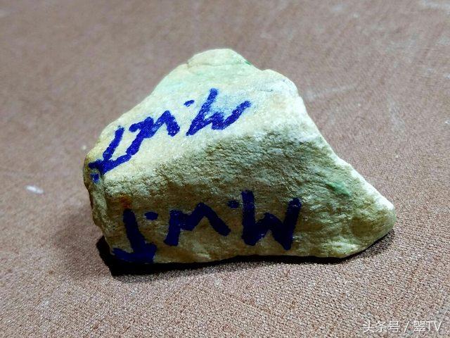 河北翡翠原石小,小的翡翠原石图片-第7张图片-翡翠网 河北翡翠原石小,小的翡翠原石图片-第7张图片-翡翠网