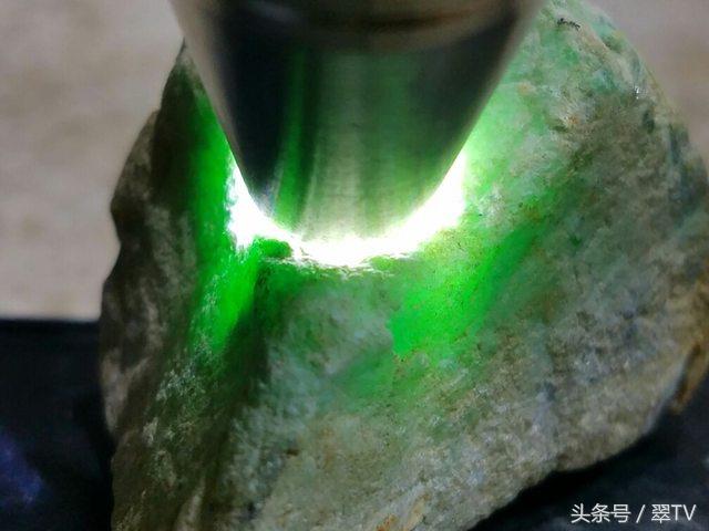 河北翡翠原石小,小的翡翠原石图片-第8张图片-翡翠网 河北翡翠原石小,小的翡翠原石图片-第8张图片-翡翠网