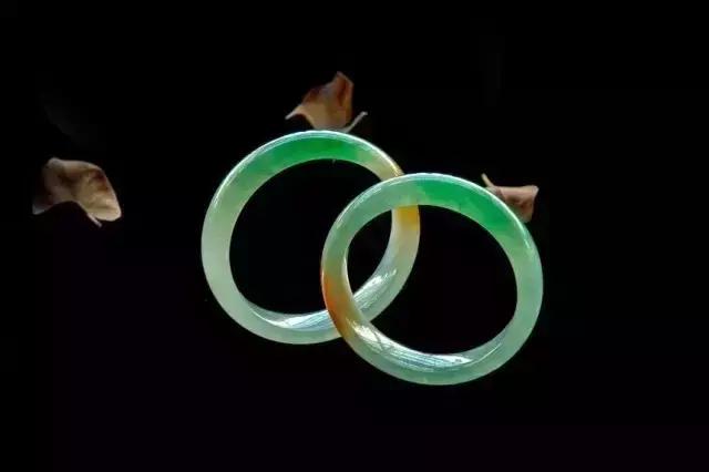 翡翠糯种玉镯知识,翡翠冰种糯种-第7张图片-翡翠网 翡翠糯种玉镯知识,翡翠冰种糯种-第7张图片-翡翠网