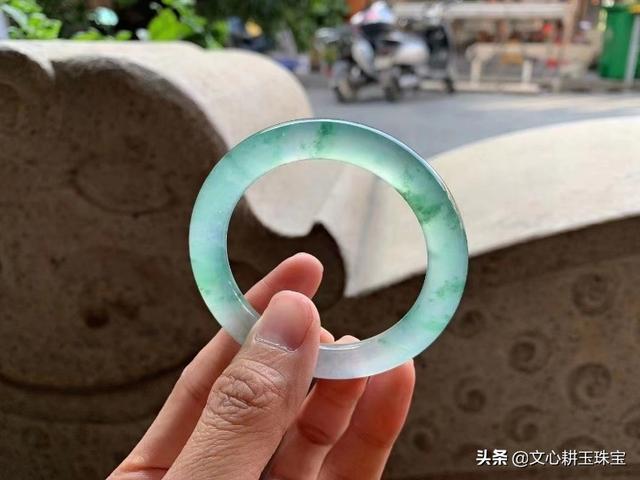 黑雾层翡翠原石图,翡翠原石黑雾-第7张图片-翡翠网 黑雾层翡翠原石图,翡翠原石黑雾-第7张图片-翡翠网