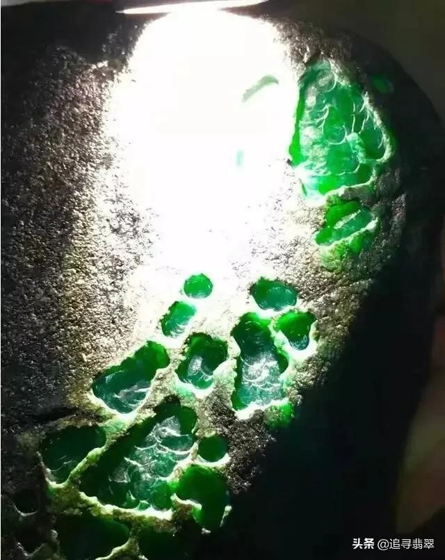 翡翠知识小典故翡翠如意的寓意-第5张图片-翡翠网 翡翠知识小典故翡翠如意的寓意-第5张图片-翡翠网