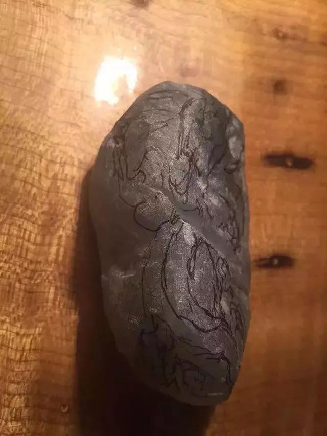 水煮料翡翠原石晴蓝底翡翠是什么样的-第6张图片-翡翠网 水煮料翡翠原石晴蓝底翡翠是什么样的-第6张图片-翡翠网