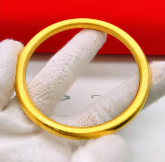 周六福珠宝官网报价周六福珠宝手镯-第1张图片-翡翠网 周六福珠宝官网报价周六福珠宝手镯-第1张图片-翡翠网