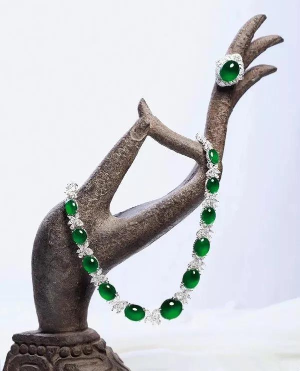 翡翠哪里的产地比较好,翡翠档次价格-第1张图片-翡翠网 翡翠哪里的产地比较好,翡翠档次价格-第1张图片-翡翠网