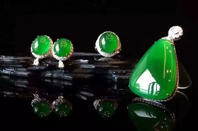 翡翠哪里的产地比较好,翡翠档次价格-第2张图片-翡翠网 翡翠哪里的产地比较好,翡翠档次价格-第2张图片-翡翠网