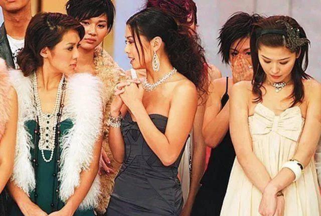 春晚精彩回放,王珞丹春晚翡翠知识-第4张图片-翡翠网 春晚精彩回放,王珞丹春晚翡翠知识-第4张图片-翡翠网