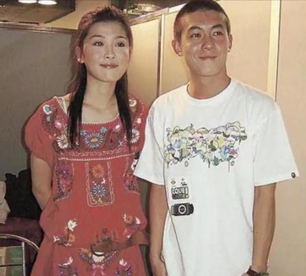 春晚精彩回放,王珞丹春晚翡翠知识-第7张图片-翡翠网 春晚精彩回放,王珞丹春晚翡翠知识-第7张图片-翡翠网