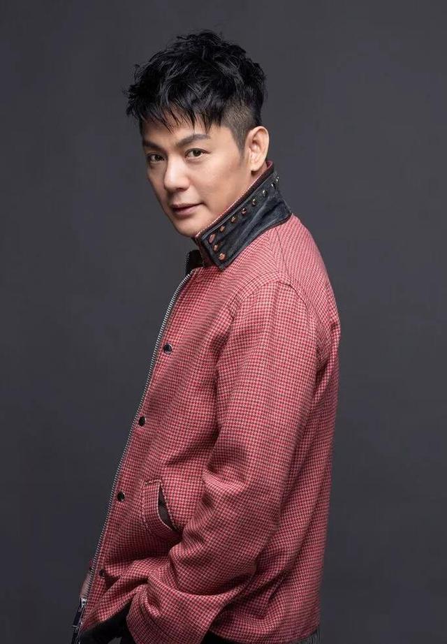 春晚精彩回放,王珞丹春晚翡翠知识-第21张图片-翡翠网 春晚精彩回放,王珞丹春晚翡翠知识-第21张图片-翡翠网