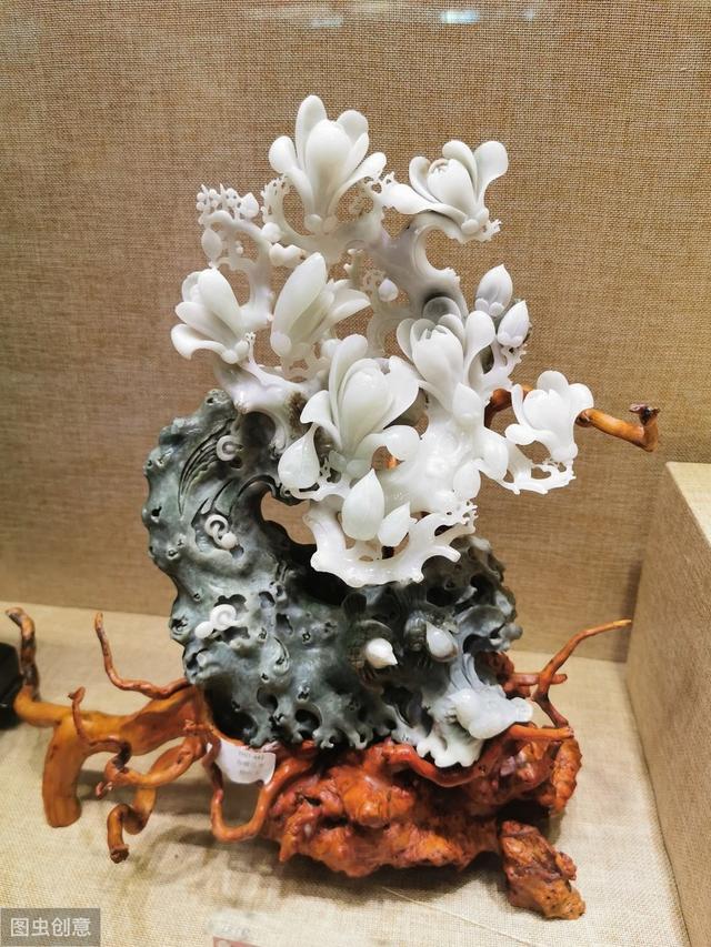 翡翠摆件雕刻图案大全翡翠摆件知识-第1张图片-翡翠网 翡翠摆件雕刻图案大全翡翠摆件知识-第1张图片-翡翠网