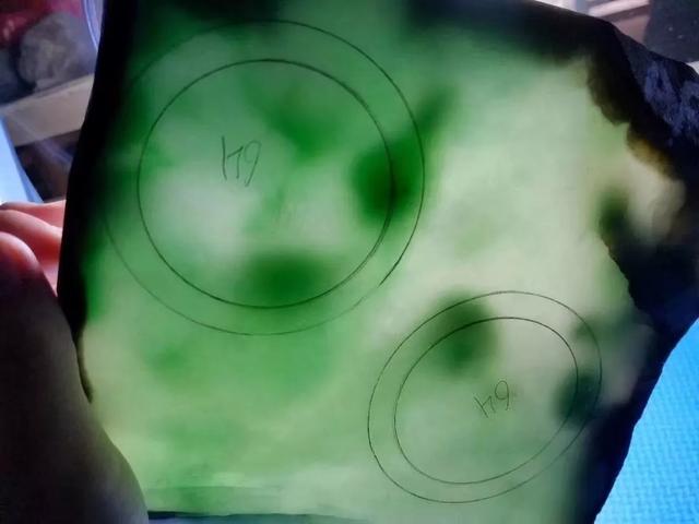 冰糯种翡翠好吗化冰底翡翠手镯价格-第3张图片-翡翠网 冰糯种翡翠好吗化冰底翡翠手镯价格-第3张图片-翡翠网