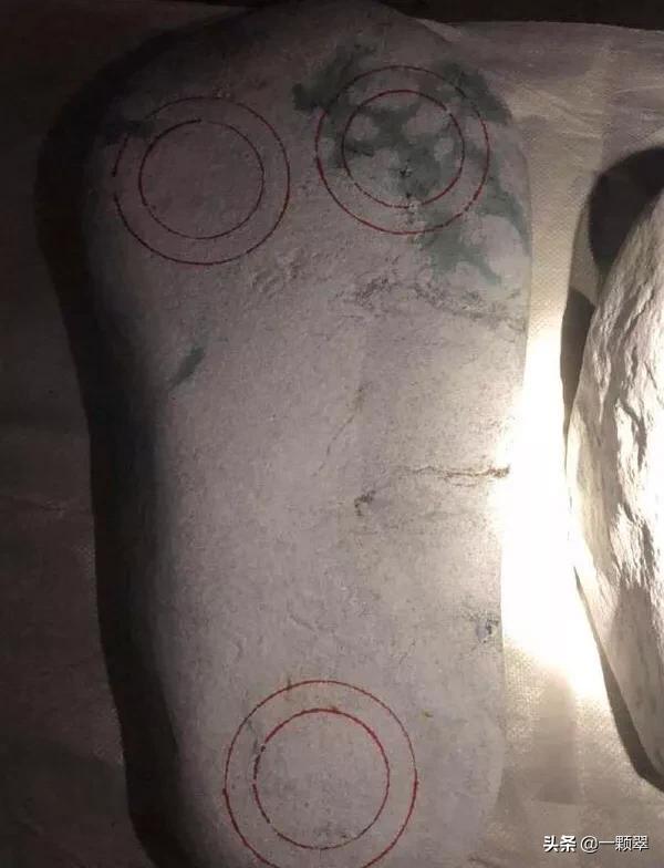 翡翠原石的造假翡翠原石作假图解-第23张图片-翡翠网 翡翠原石的造假翡翠原石作假图解-第23张图片-翡翠网