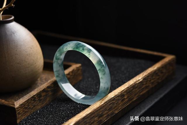 翡翠原石鉴定翡翠原石贵吗-第1张图片-翡翠网 翡翠原石鉴定翡翠原石贵吗-第1张图片-翡翠网