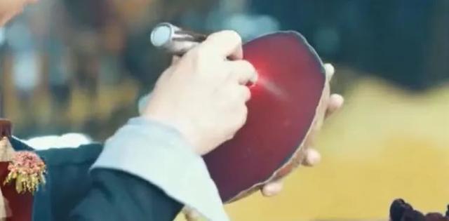 高冰种翡翠一般多钱冰种翡翠原石价格一般多少-第2张图片-翡翠网 高冰种翡翠一般多钱冰种翡翠原石价格一般多少-第2张图片-翡翠网