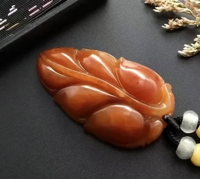 高冰种翡翠一般多钱冰种翡翠原石价格一般多少-第7张图片-翡翠网 高冰种翡翠一般多钱冰种翡翠原石价格一般多少-第7张图片-翡翠网