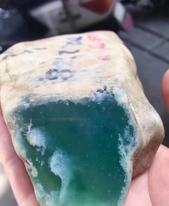 玉石翡翠原石老帕岗翡翠原石特点-第2张图片-翡翠网 玉石翡翠原石老帕岗翡翠原石特点-第2张图片-翡翠网