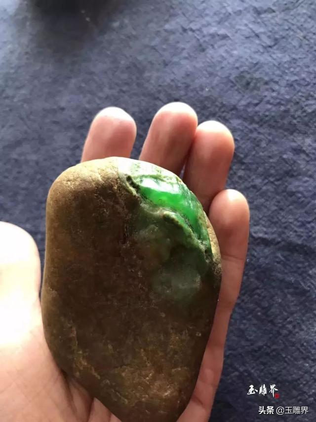 木纳原石怎么看种湖南翡翠原石-第1张图片-翡翠网 木纳原石怎么看种湖南翡翠原石-第1张图片-翡翠网