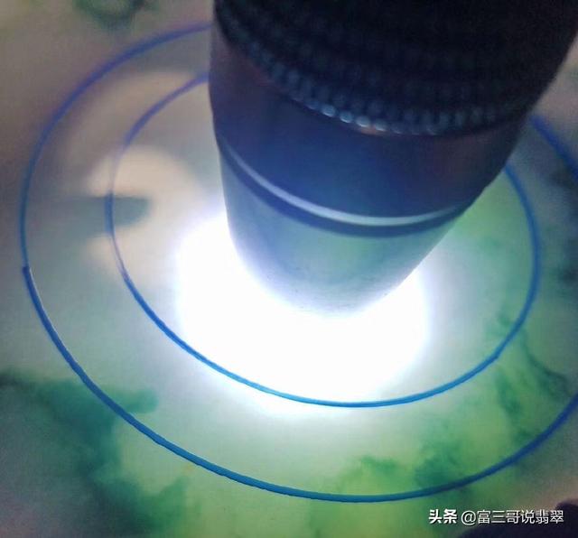 翡翠手镯原石视频翡翠原石的价位-第4张图片-翡翠网 翡翠手镯原石视频翡翠原石的价位-第4张图片-翡翠网