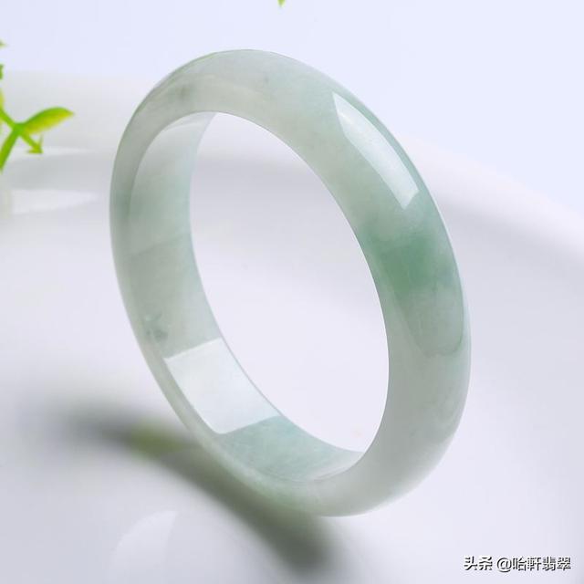 湖北翡翠原石糯冰种抚顺冰糯翡翠原石-第1张图片-翡翠网 湖北翡翠原石糯冰种抚顺冰糯翡翠原石-第1张图片-翡翠网