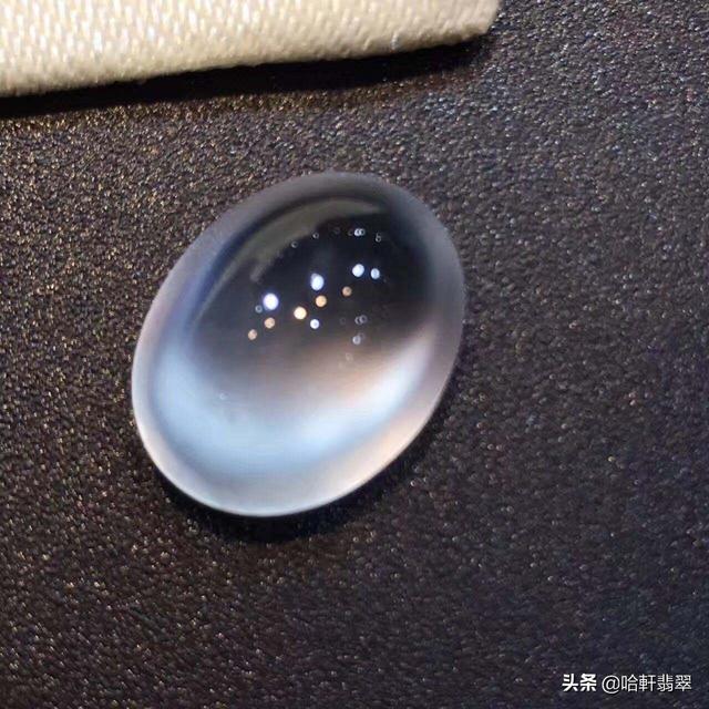 湖北翡翠原石糯冰种抚顺冰糯翡翠原石-第7张图片-翡翠网 湖北翡翠原石糯冰种抚顺冰糯翡翠原石-第7张图片-翡翠网