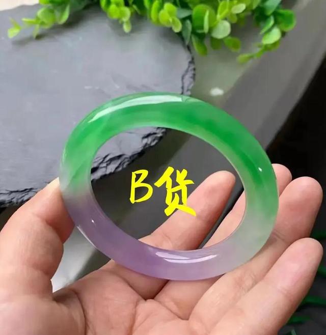 玻璃地翡翠玉镯价格,玻璃种翡翠价格-第15张图片-翡翠网