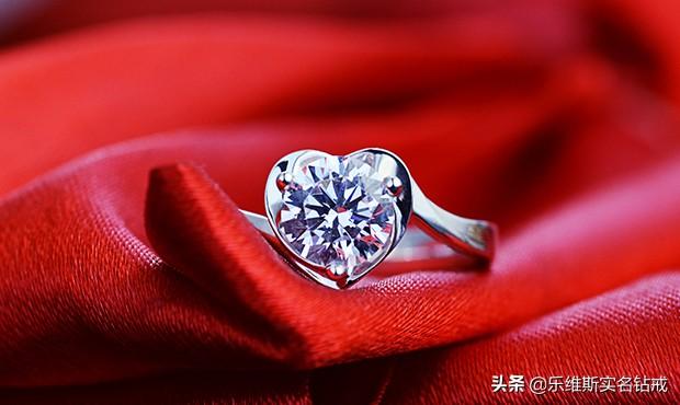 对戒买什么牌子钻戒定制哪个牌子好-第6张图片-翡翠网 对戒买什么牌子钻戒定制哪个牌子好-第6张图片-翡翠网