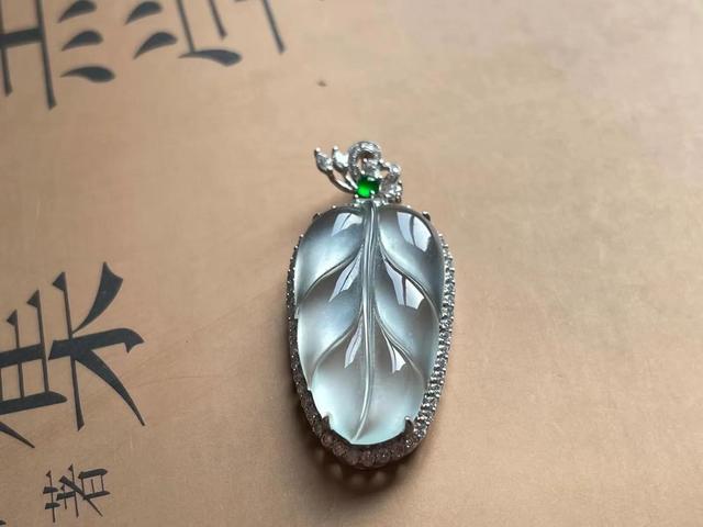 翡翠原石哪里买,缅甸翡翠原石今年便宜吗-第7张图片-翡翠网 翡翠原石哪里买,缅甸翡翠原石今年便宜吗-第7张图片-翡翠网