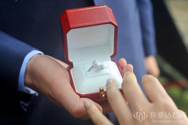买钻石戒指哪个品牌好钻石品牌排行榜前十名-第6张图片-翡翠网 买钻石戒指哪个品牌好钻石品牌排行榜前十名-第6张图片-翡翠网