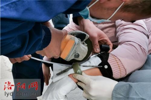 灵云翡翠手镯怎么样,5000元的翡翠手镯是真的吗-第3张图片-翡翠网 灵云翡翠手镯怎么样,5000元的翡翠手镯是真的吗-第3张图片-翡翠网