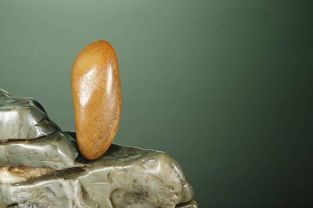 翡翠原石图片欣赏图片黄翡翠籽料原石图片-第1张图片-翡翠网 翡翠原石图片欣赏图片黄翡翠籽料原石图片-第1张图片-翡翠网