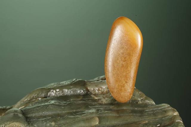 翡翠原石图片欣赏图片黄翡翠籽料原石图片-第2张图片-翡翠网 翡翠原石图片欣赏图片黄翡翠籽料原石图片-第2张图片-翡翠网