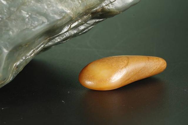 翡翠原石图片欣赏图片黄翡翠籽料原石图片-第3张图片-翡翠网 翡翠原石图片欣赏图片黄翡翠籽料原石图片-第3张图片-翡翠网