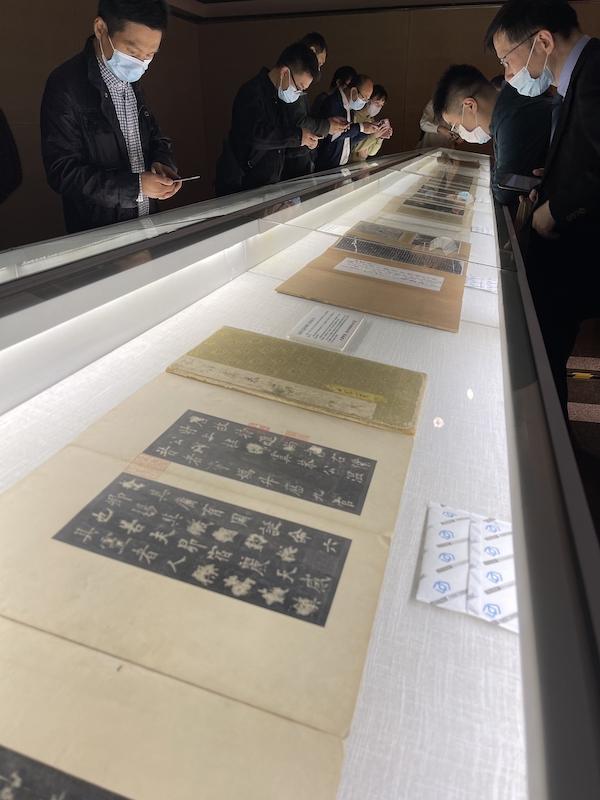 翡翠怎么辨别好坏陕西翡翠原石厂家-第5张图片-翡翠网 翡翠怎么辨别好坏陕西翡翠原石厂家-第5张图片-翡翠网