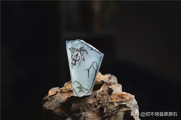 翡翠原石打灯荧光图解,灯笼翡翠原石图片-第3张图片-翡翠网 翡翠原石打灯荧光图解,灯笼翡翠原石图片-第3张图片-翡翠网